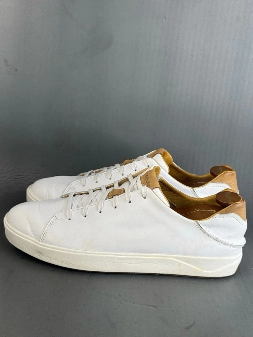 OluKai Lae'ahi Li 'Ili full grain leather sneaker shoes men’s size 12